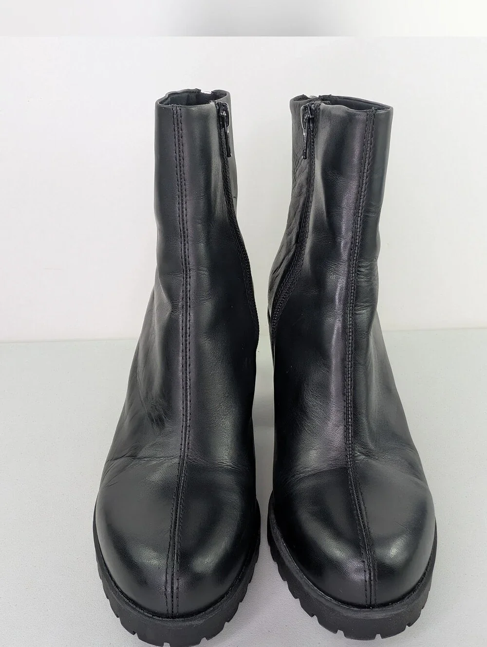 Vagabond Grace Boot Size 39 US 8 Black Leather Chunky Bootie Block Heel Side Zip